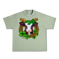 Oil Green lucky horseshoe 4 leaf clover baby calf Urban Heavy Tee - Jasminsmagicworld