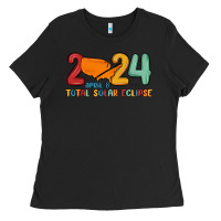 Black total solar eclipse Ladies Tee - MaliasSmallBusiness