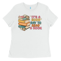 White it's a good day to read a book Ladies Tee - MaliasSmallBusiness