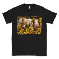 Black simmental bull and heifer with sunflowers Classic Tee - LillyAllenDesigns