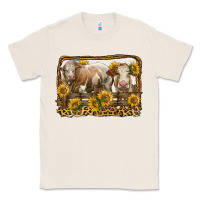Natural simmental bull and heifer with sunflowers Classic Tee - LillyAllenDesigns
