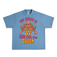 Pebble Blue the queen is 37 long live the queen kopya Urban Heavy Tee - Jasminsmagicworld