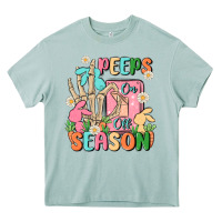 Arona peeps season mode on Heavy Core Tee - MaliasSmallBusiness