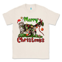 Natural maine coon cat merry christmas Classic Tee - LillyAllenDesigns