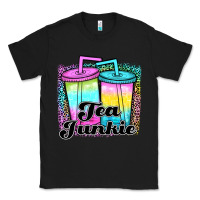 Black tea junkie Classic Tee - JahusDesignShop