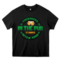 Black everybody in the pub getting tipsy Heavy Core Tee - MaliasSmallBusiness