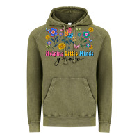 Vintage Olive helping little minds grow Vintage Hoodie - Artiststas