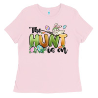 Bubblegum Pink the hunt is on Ladies Tee - MaliasSmallBusiness