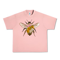 Salmon bee with flowers Urban Heavy Tee - Artiststas