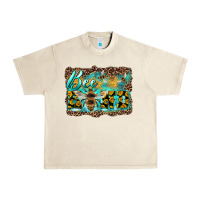 Sandshell bee kind with sunflower and leopard background Urban Heavy Tee - Artiststas