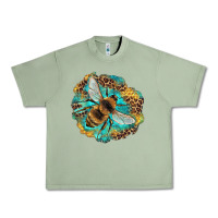 Oil Green leopard honeycomb with bee Urban Heavy Tee - Artiststas