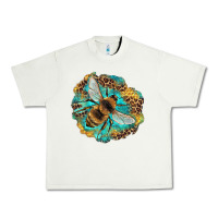 Pistachio leopard honeycomb with bee Urban Heavy Tee - Artiststas