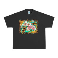Pigment Black bees and lilies with leopard Urban Heavy Tee - Artiststas