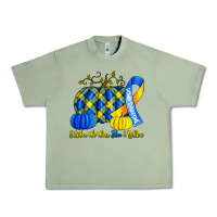 Oil Green october we wear blue and yellow with pumpkins Urban Heavy Tee - Artiststas
