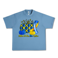 Pebble Blue october we wear blue and yellow with pumpkins Urban Heavy Tee - Artiststas
