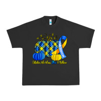 Pigment Black october we wear blue and yellow with pumpkins Urban Heavy Tee - Artiststas