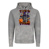 Cloud Rock Trick Or Treat Black Angus Heifer Vintage Hoodie - LillyAllenDesigns