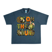 Midnight Navy on the hunt easter Urban Heavy Tee - Artiststas