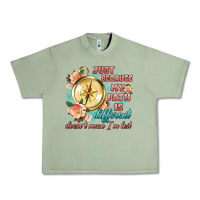 Oil Green just because my path is different Urban Heavy Tee - Artiststas