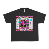 Pigment Black queen of the camper Urban Heavy Tee - JahusDesignShop