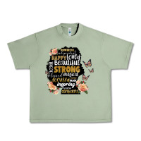 Oil Green black woman silhouette Urban Heavy Tee - Artiststas