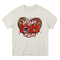 Cream senior 2025 mom football Heavy Core Tee - MaliasSmallBusiness