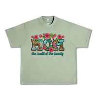 Oil Green mom the heart of the family Urban Heavy Tee - Artiststas