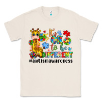 Natural it s ok to be different giraffe Classic Tee - LillyAllenDesigns