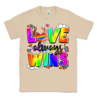 Mushroom love always wins Classic Tee - LillyAllenDesigns