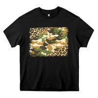 Black leopard camo pattern background Heavy Core Tee - Jasminsmagicworld