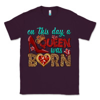 Plum on this day a queen was born Classic Tee - BundleAndBundleShop