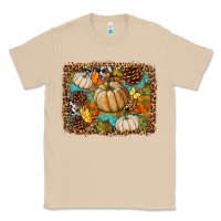 Mushroom fall pumpkin background Classic Tee - BundleAndBundleShop