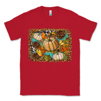 Red fall pumpkin background Classic Tee - BundleAndBundleShop