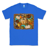 True Royal fall pumpkin background Classic Tee - BundleAndBundleShop