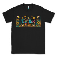 Black teacher vibes libbey glass Classic Tee - BundleAndBundleShop