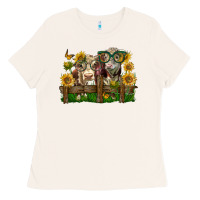 Bone hereford bull and heifer with sunflowers Ladies Tee - LillyAllenDesigns