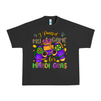 Pigment Black i paused my game for mardi gras Urban Heavy Tee - LillyAllenDesigns