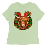 Matcha christmas highland cow mistletoe Christmas Ladies Tee - Jasminsmagicworld