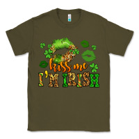 Army Green kiss me im irish st patricks lip stain Classic Tee - LillyAllenDesigns