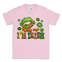 Bubblegum Pink kiss me im irish st patricks lip stain Classic Tee - LillyAllenDesigns