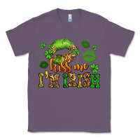 Lavender kiss me im irish st patricks lip stain Classic Tee - LillyAllenDesigns