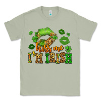 Matcha kiss me im irish st patricks lip stain Classic Tee - LillyAllenDesigns