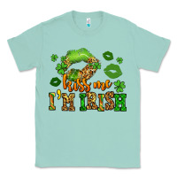 Seafoam kiss me im irish st patricks lip stain Classic Tee - LillyAllenDesigns