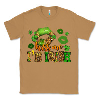 Toasted Coconut kiss me im irish st patricks lip stain Classic Tee - LillyAllenDesigns