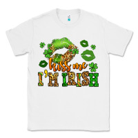 White kiss me im irish st patricks lip stain Classic Tee - LillyAllenDesigns