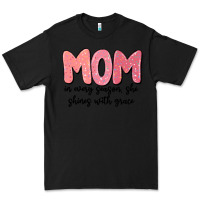 Black mom in every season, she shines with grace Premium Tee - MaliasSmallBusiness