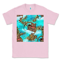 Bubblegum Pink Mama Bear Hunting Fish With Leopard Seamless Pattern Classic Tee - BundleAndBundleShop