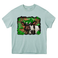 Arona st Patricks cow with leopard background holstein cow Heavy Core Tee - Jasminsmagicworld