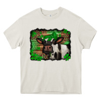 Cream st Patricks cow with leopard background holstein cow Heavy Core Tee - Jasminsmagicworld