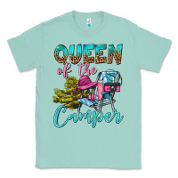 Seafoam Queen Of The Camper Classic Tee - BundleAndBundleShop